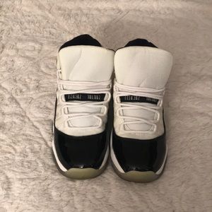 Air Jordan 11 retro concords